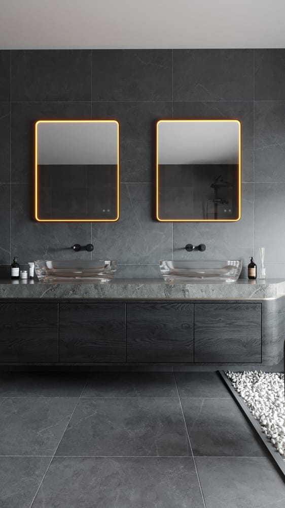 MIRROR. Oglinda Baie